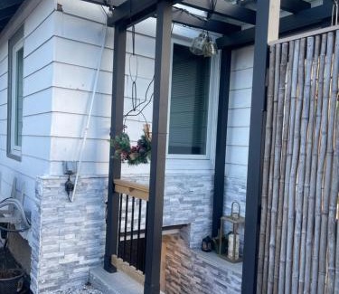 Stamford Appartement | Romantic Hideout 1Bedroom Lower Level