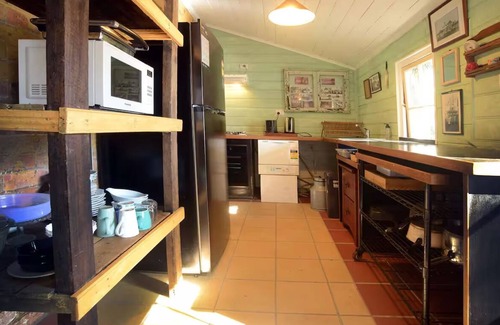 Darawank Maison | Romantic historic school in Forster/Tuncurry area