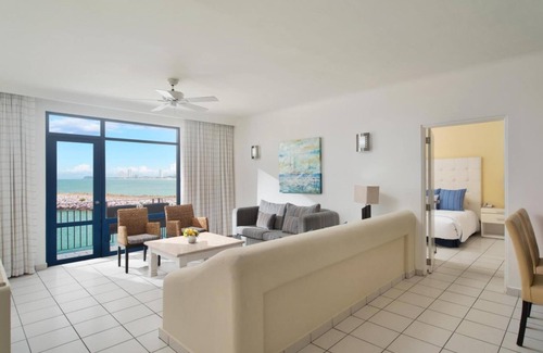 Las Gaviotas Station Balnéaire | Romantic Honeymoon Suite in a Mexican Oasis!