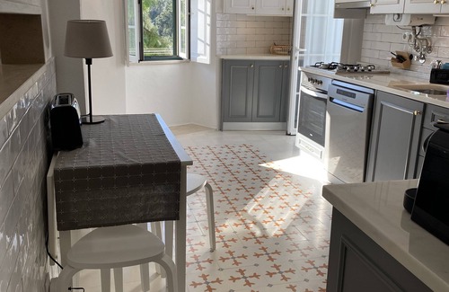 Sardoal Maison | Romantic house in the historic center of Sardoal, with fireplace, patio and fountain.