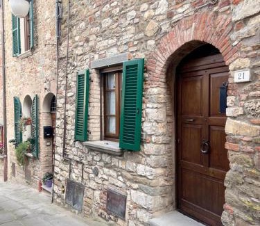 Passignano sul Trasimeno Maison | Romantic Escape in Medioeval Passignano -Lake View