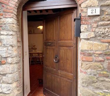 Passignano sul Trasimeno Maison | Romantic Escape in Medioeval Passignano -Lake View