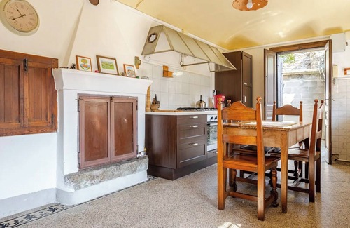 Settimo Vittone Autre | Romantic Italian Castle at the Foot of the Alps, CIR code 00126600003