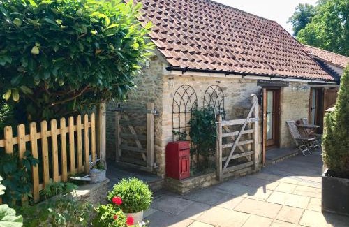 Rode Maison | Romantic Little House near Bath