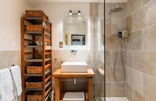 Rode Maison | Romantic Little House near Bath