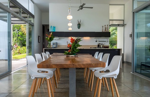 Ballena Maison | Pool, A/C, ocean view, fiber optic, 10 minutes to beaches/restaurants/tours!