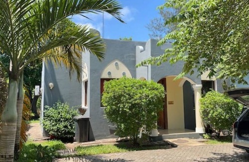Kigamboni Maison | Romantic Mediterranean beach house- Entire home