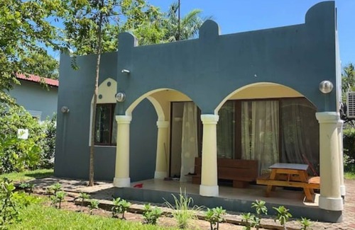 Kigamboni Maison | Romantic Mediterranean beach house- Entire home