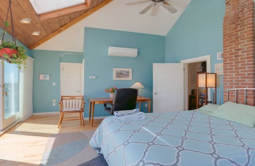 Swampscott Maison | Vues romantiques sur l'océan et les toits de Boston - Depuis un bain à remous extérieur!