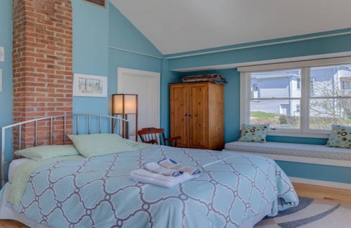 Swampscott Maison | Vues romantiques sur l'océan et les toits de Boston - Depuis un bain à remous extérieur!