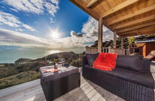 New Lynn Maison | Romantic Piha