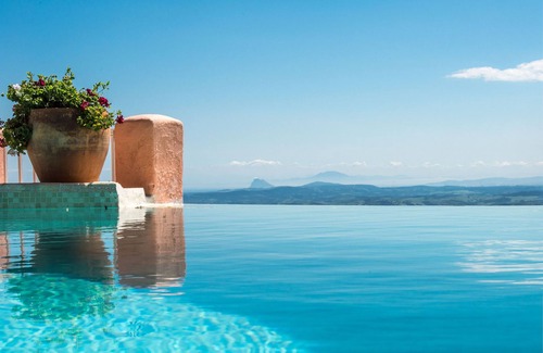 Gaucin Villa | Superbe, romantique, privé, paisible villa avec vue imprenable sur le Maroc