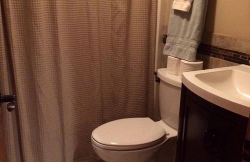 Ashford Cabine | Retraite romantique! Jacuzzi! Pas de frais de nettoyage!