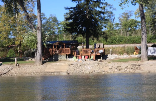 Logansport Cabine | Cabines romantiques au bord de la rivière sur la rivière Wabash