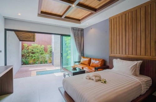 Talat Nuea Station Balnéaire | Romantic Room with Private Plunge Pool/Located in Siray Bay 5 Minto Phuket Town