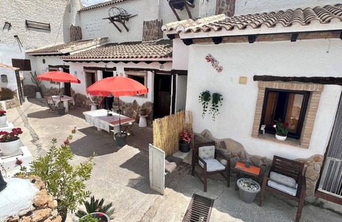 Los Carriones Maison | Romantic self-catering Cave House with spa bath, log fire