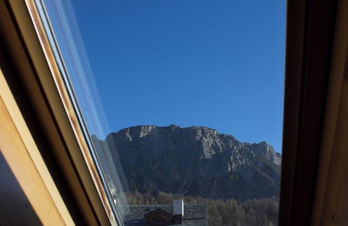 Cortina d'Ampezzo Appartement | Crystal Suite - ensoleillé, Wi-Fi, balcon, parking, bus à 130mt