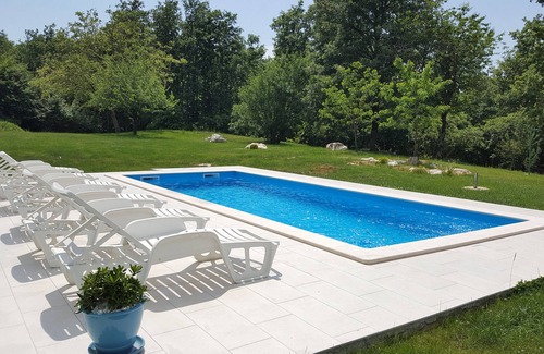 Gracisce Villa | Romantic Villa Angelina avec piscine pour des vacances très spéciales