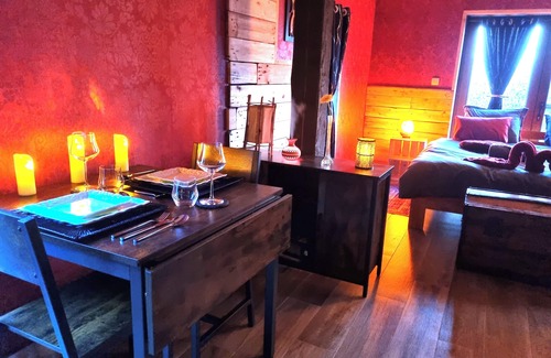 Verlaine Lit Et Petit-Déjeuner | Chambre d'hôtes Wellness romantique avec sauna, bain à remous et jacuzzi !