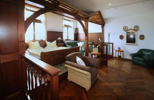 Neuendorf Maison | Romantik Landhaus & Pension Klaps Liebling