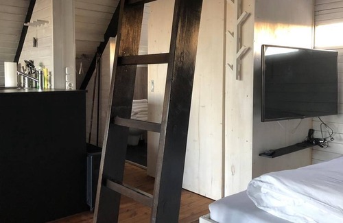 Rust Appartement | Romantika5 - Schilfhaus, Dusche, WC, Seeblick