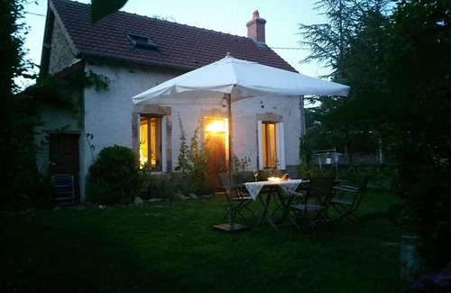 Vesdun Maison | Gîte Jardin du Jauny, dans le centre de la France, en pleine campagne