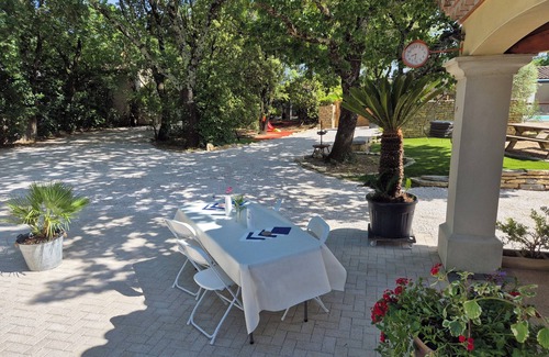 Quissac Maison | Romarin 4/6 pers. terrace-garden-pool