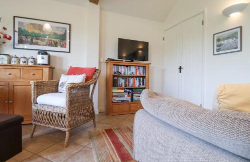 Hethel Maison | Romulus