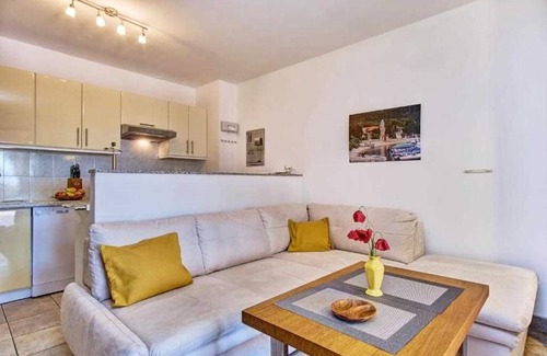 Miholascica Appartement | Rona Apartment Mateo