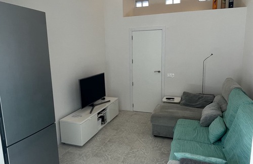 Malaga-Este Maison | Ronnies Beach House, belle maison de 2 chambres avec un grand toit avec une vue magnifique sur la mer