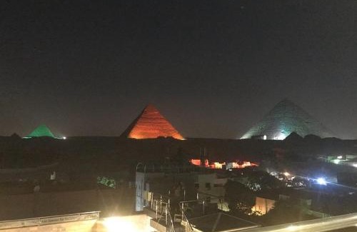 Al Haram Hôtel | ROOF PYRAMIDS View
