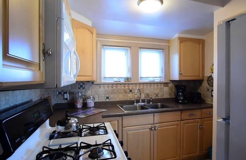 North End Maison | Roofline Ocean View - Steps to beach and boardwalk!