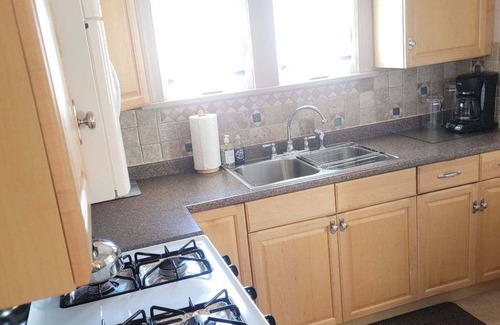 North End Maison | Roofline Ocean View - Steps to beach and boardwalk!