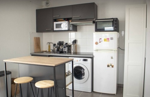 Fontaine-Bayonne-Cartoucherie Appartement | Rooftop avec vue sur les Pyrénées et jacuzzi, au pied du zenith