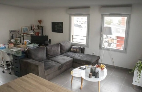 Fontaine-Bayonne-Cartoucherie Appartement | Rooftop avec vue sur les Pyrénées et jacuzzi, au pied du zenith