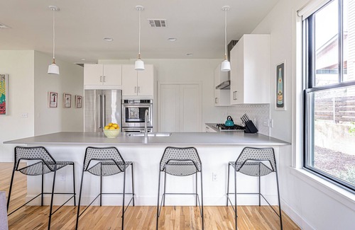 Foster Heights Maison | Rooftop Deck 5 Mins to Downtown