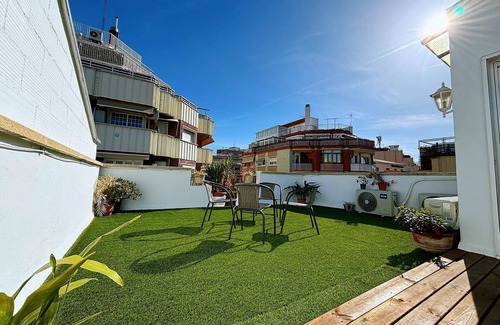 Esplugues de Llobregat Chalet De Ski | Rooftop terrace Premier Balcony Double room -Shared Bathroom and Washroom