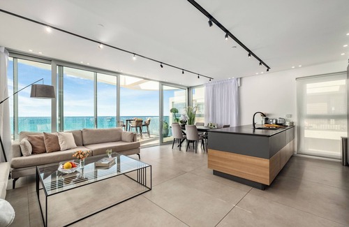 Haifa Copropriété | Rooftop Jacuzzi Penthouse by Sea N' Rent