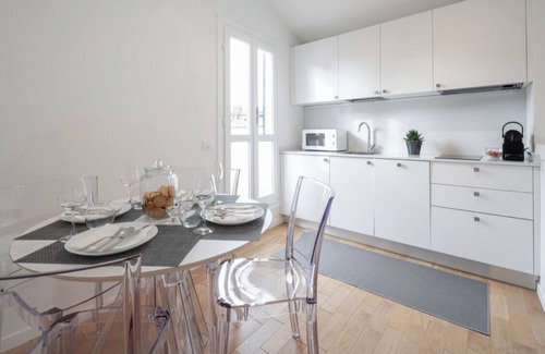 Castello Maison | Vue sur la tour San Marco sur le toit