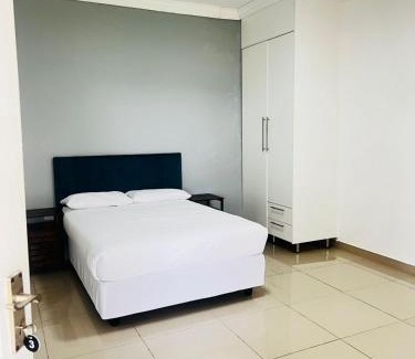 Mogalakwena Cabine | Rooibok Gardens