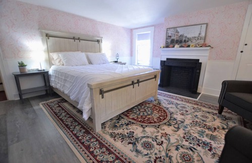 Francestown Appartement | Room 04 - Queen room