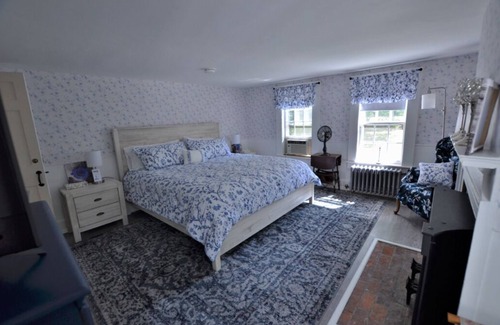 Francestown Appartement | Room 04 - Queen room