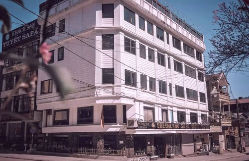 Sa Pa Appartement | Room 12: Carnation - Greenland Sa Pa Hotel by DLMH