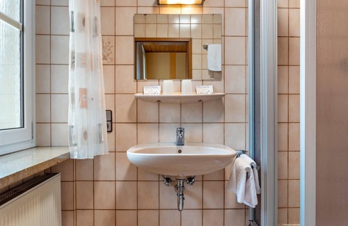 Lehrberg Appartement | Chambre 2 - Chambre double avec Wi-Fi