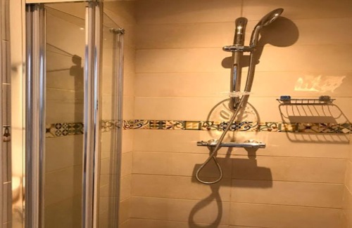Argeliers Maison | Chambre 4 personnes « hirondelle » Accueil chaleureux et convivialité