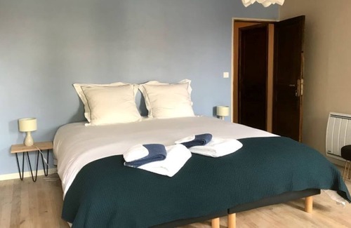 Argeliers Maison | Chambre 4 personnes « hirondelle » Accueil chaleureux et convivialité