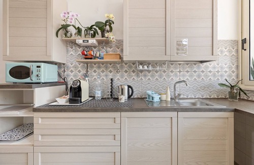 Riola Sardo Appartement | Room '40°Parallelo - Ampia Matrimoniale 4' with Shared Garden, Wi-Fi and Air Conditioning