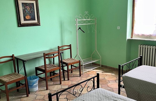 Saint-remy-de-provence Lit Et Petit-Déjeuner | Room Alloro - Casa T Home Bed and Breakfast - Esmex Home Restaurant
