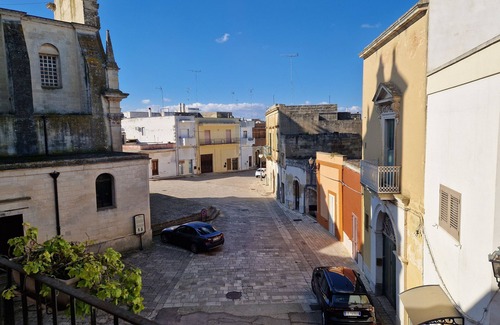 San Donato di Lecce Appartement | Chambre 'Costantini - Rosa' avec Terrasse partagée, Wi-Fi et Climatisation