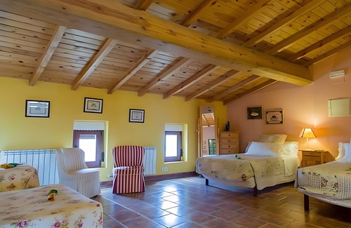 Castronuno Maison | Habitación 'Desvan' con jardín compartido y Wi-Fi